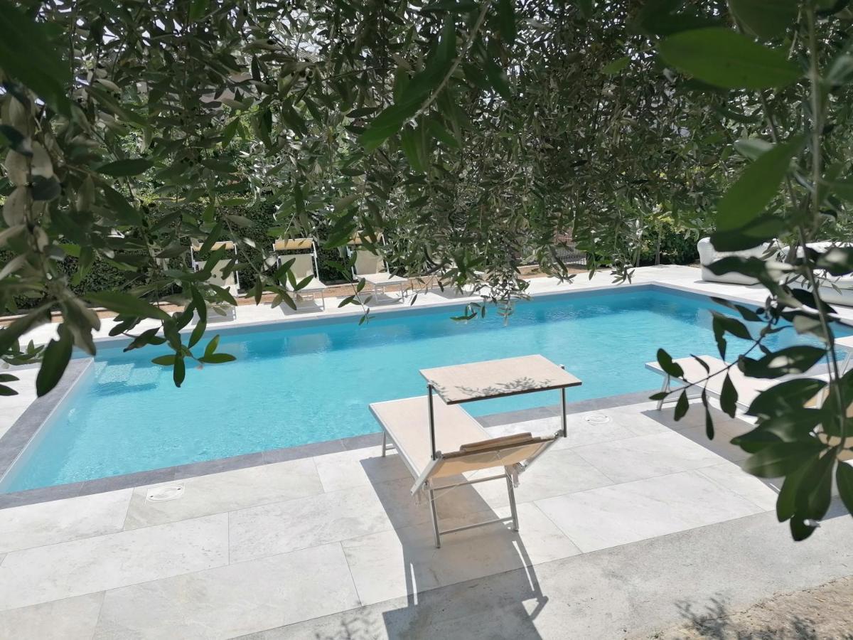 Hotel San Lorenzo ปอสโซเลงโก ภายนอก รูปภาพ